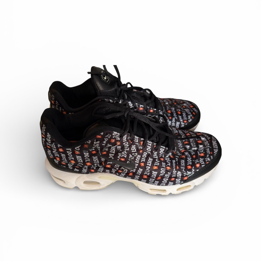 Nike Air Max Plus Men's Black and White 'Just Do It' Sneakers